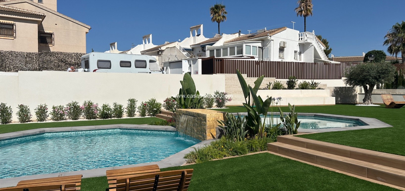 Sale - Bungalow - Ciudad Quesada