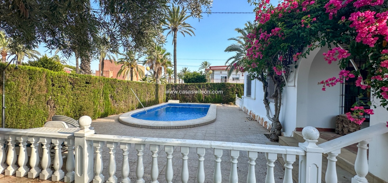 Sale - Villa - Cabo Roig