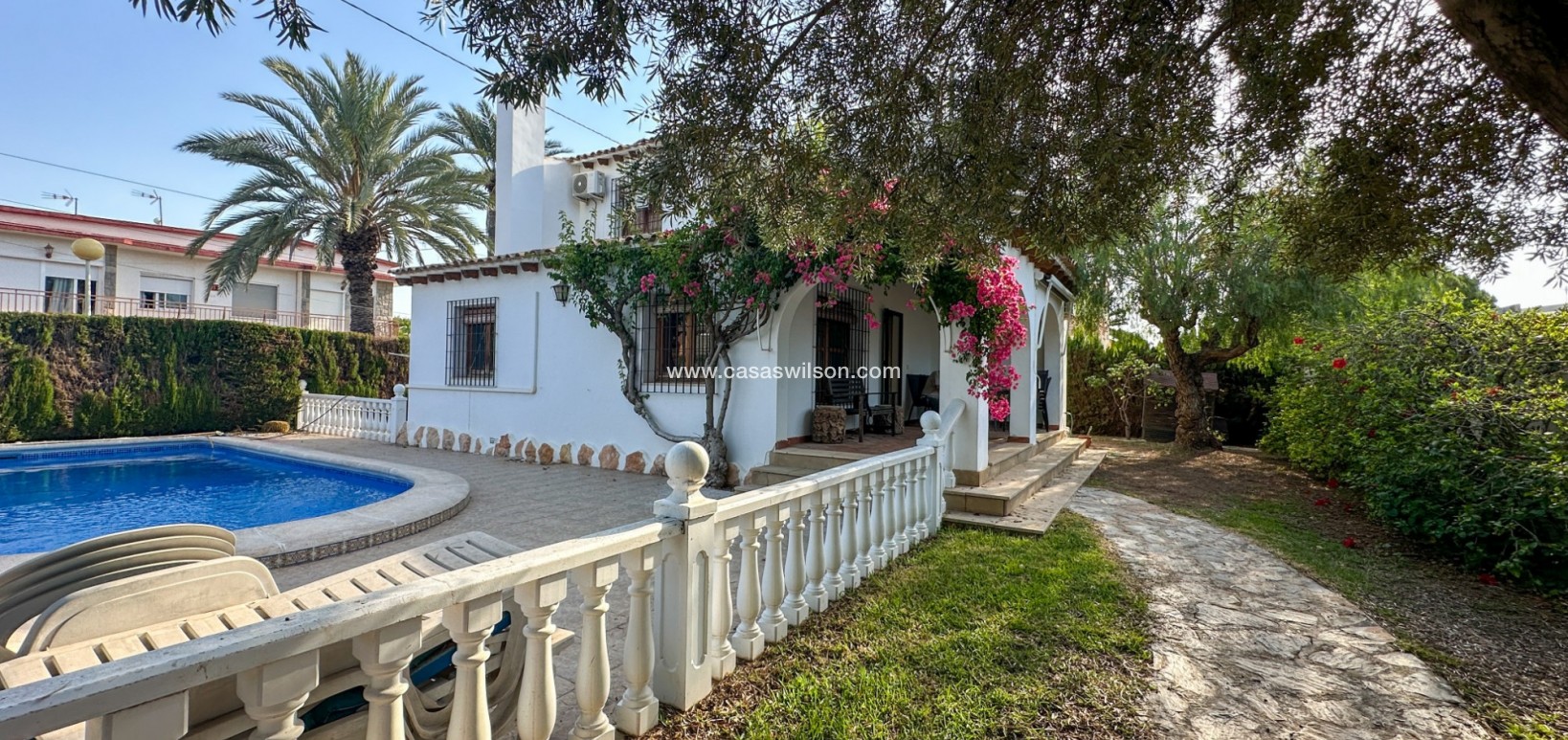 Sale - Villa - Cabo Roig
