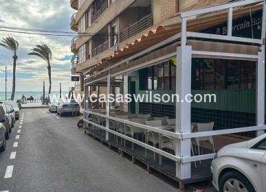 Sale - commercial - Torrevieja - Playa del Cura