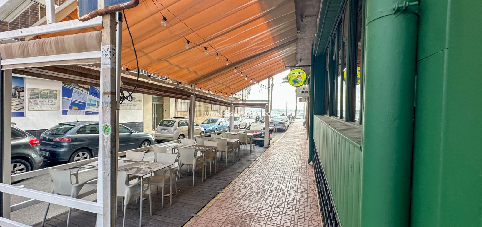 Sale - commercial - Torrevieja - Playa del Cura