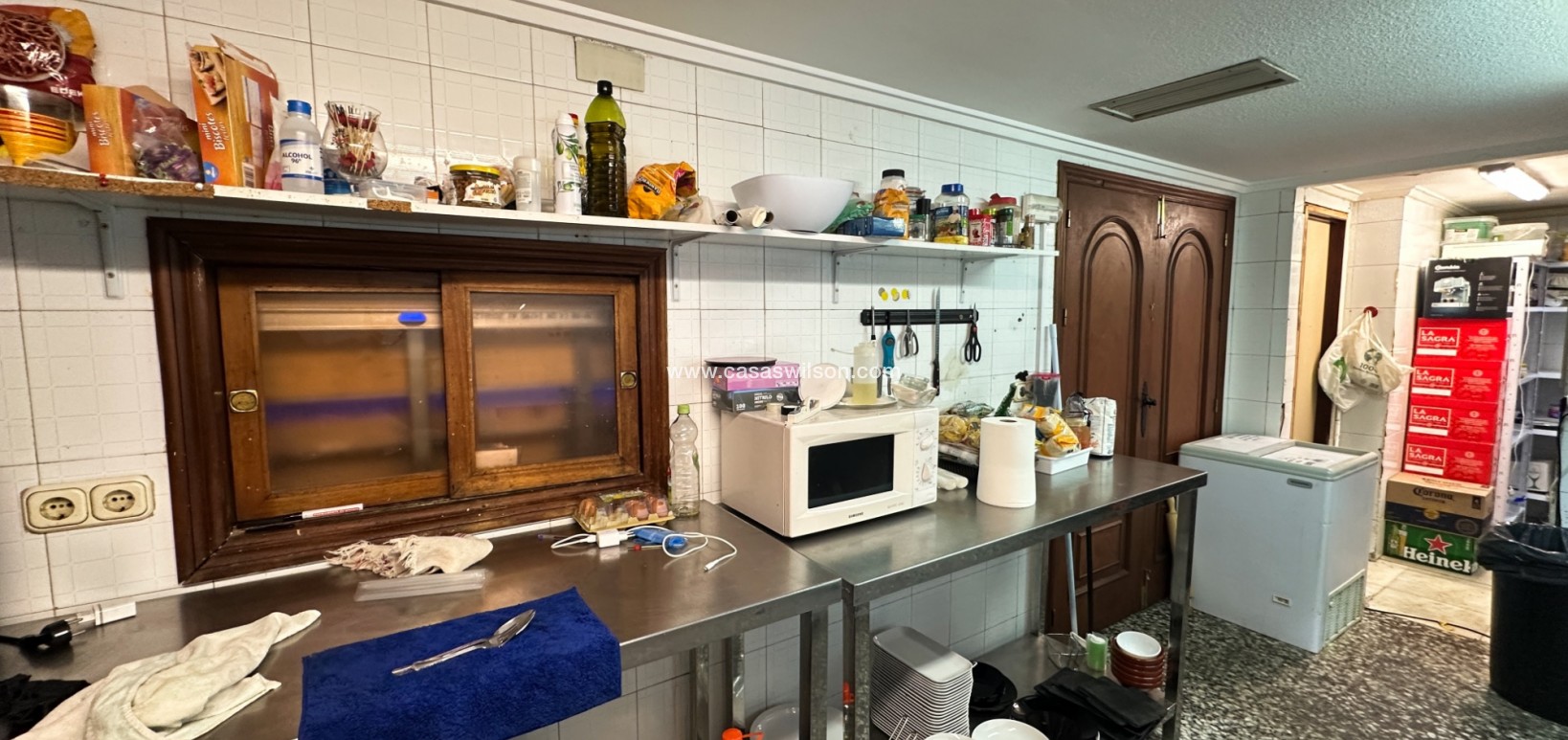 Sale - commercial - Torrevieja - Playa del Cura