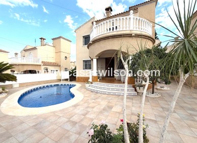 Sale - Villa - Orihuela Costa - Villamartín-Las Filipinas
