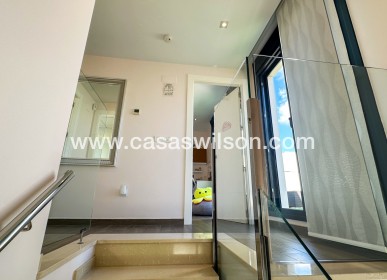 Sale - Villa - Torrevieja - Nueva Torrevieja - Aguas Nuevas
