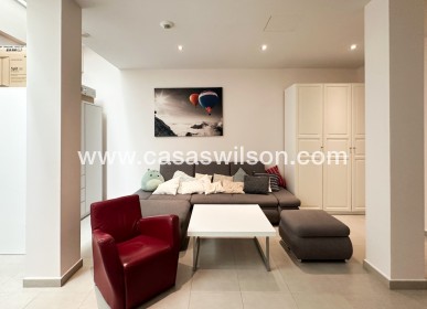 Sale - Villa - Torrevieja - Nueva Torrevieja - Aguas Nuevas