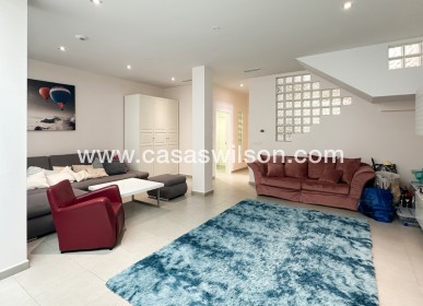 Sale - Villa - Torrevieja - Nueva Torrevieja - Aguas Nuevas