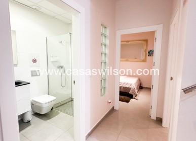 Sale - Villa - Torrevieja - Nueva Torrevieja - Aguas Nuevas