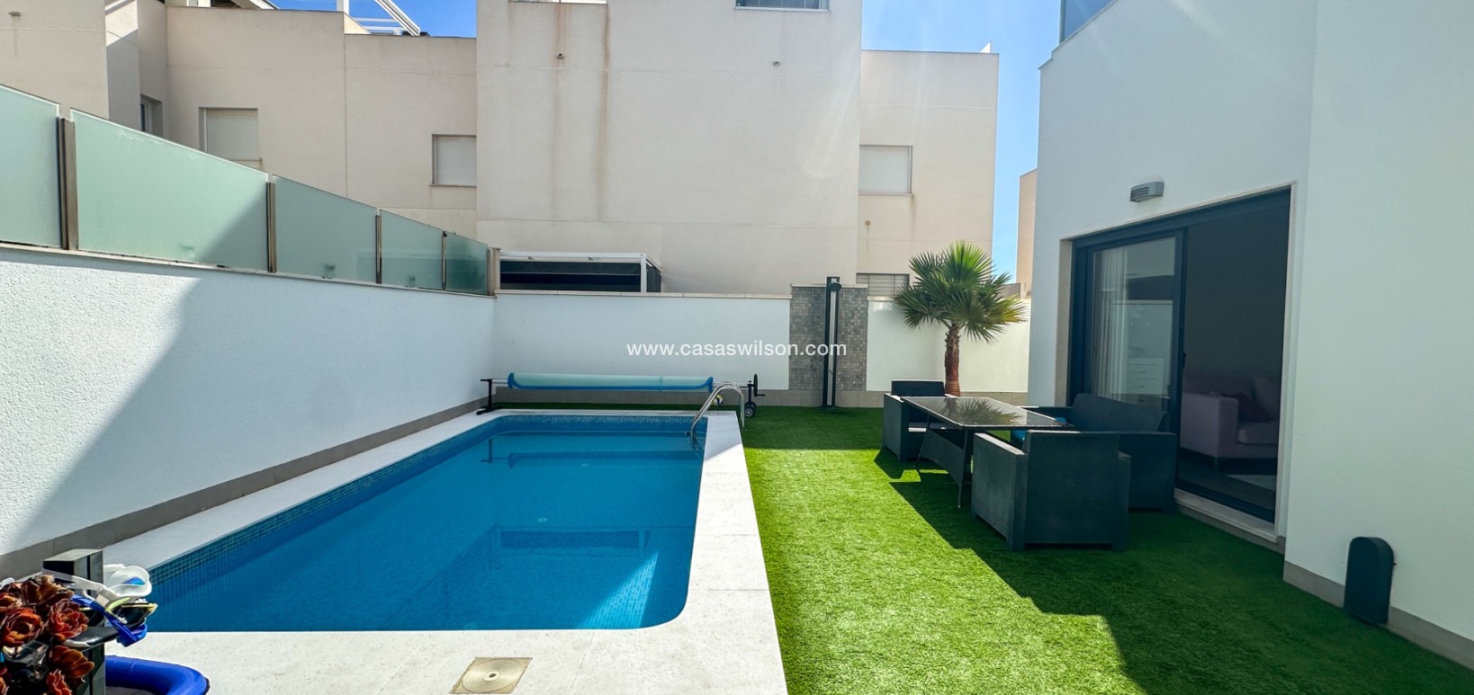 Sale - Villa - Torrevieja - Nueva Torrevieja - Aguas Nuevas
