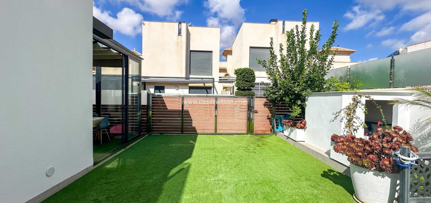 Sale - Villa - Torrevieja - Nueva Torrevieja - Aguas Nuevas
