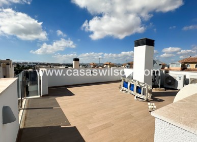 Sale - Villa - Torrevieja - Nueva Torrevieja - Aguas Nuevas