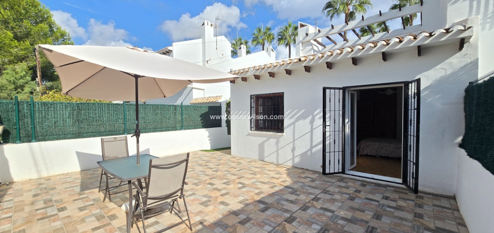 Sale - Townhouse * - Villamartin * - Los Dolses *
