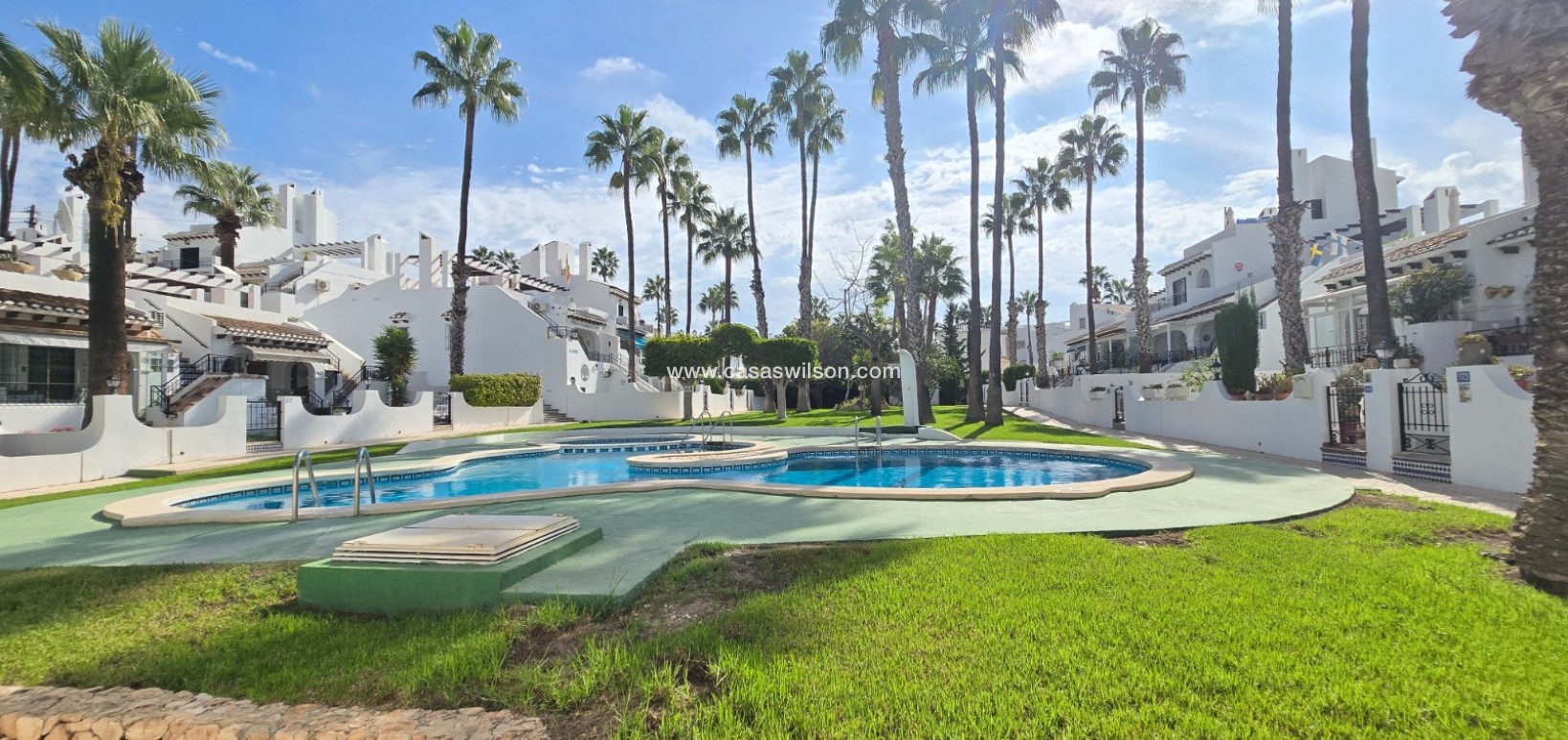 Sale - Townhouse * - Villamartin * - Los Dolses *