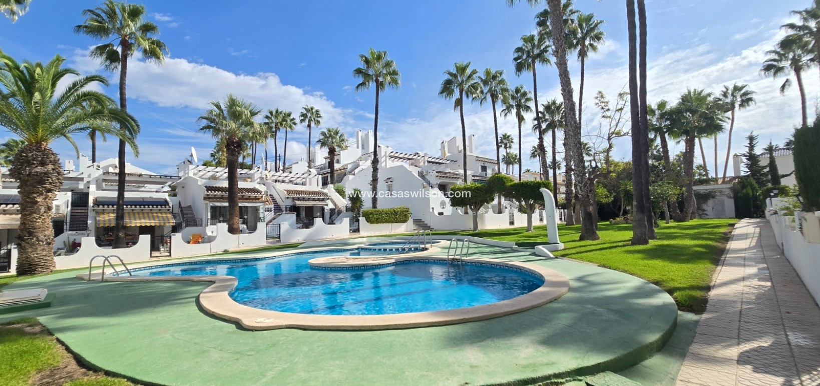 Sale - Townhouse * - Villamartin * - Los Dolses *