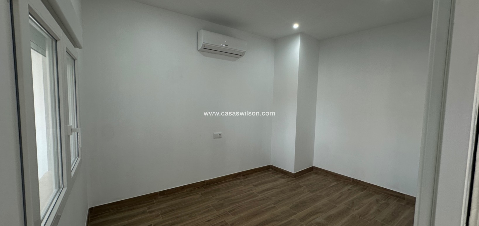 Sale - Appartement - Torrevieja - Centro
