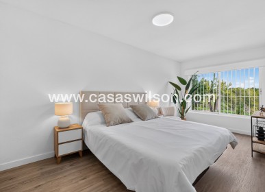Sale - Bungalow - Orihuela - Villamartin