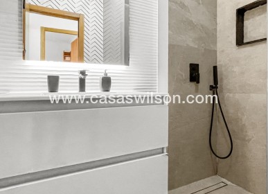 Sale - Bungalow - Torrevieja - La Siesta - El Salado -  Torreta