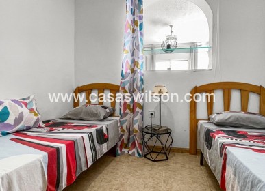 Sale - Bungalow - Torrevieja - La Siesta - El Salado -  Torreta