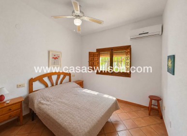 Sale - Villa - Cabo Roig