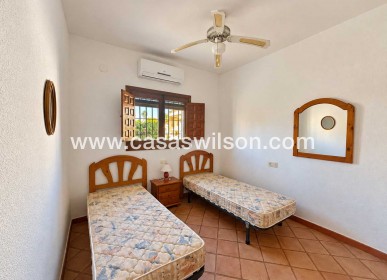 Sale - Villa - Cabo Roig
